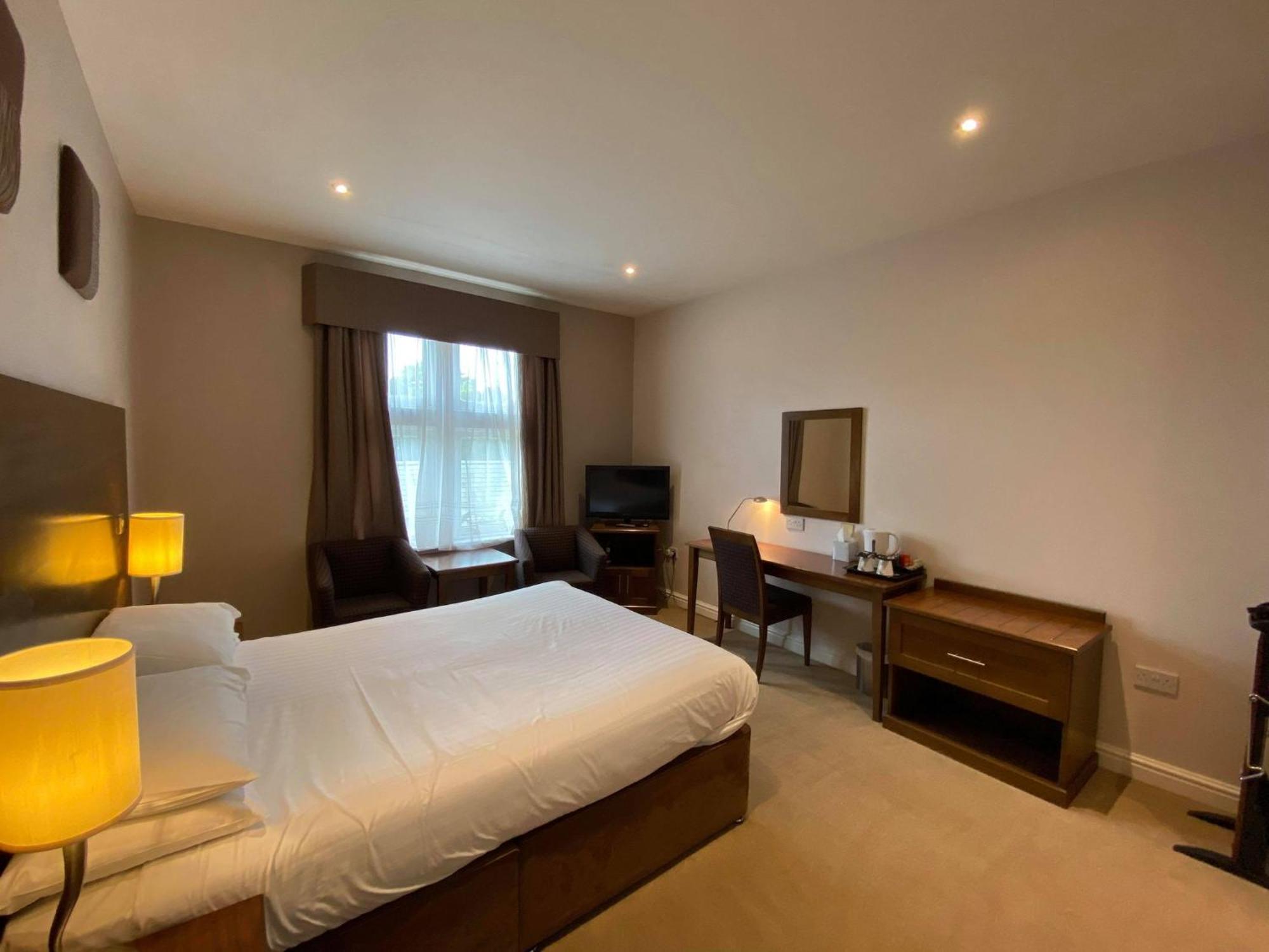 Cave Castle Hotel South Cave Bagian luar foto